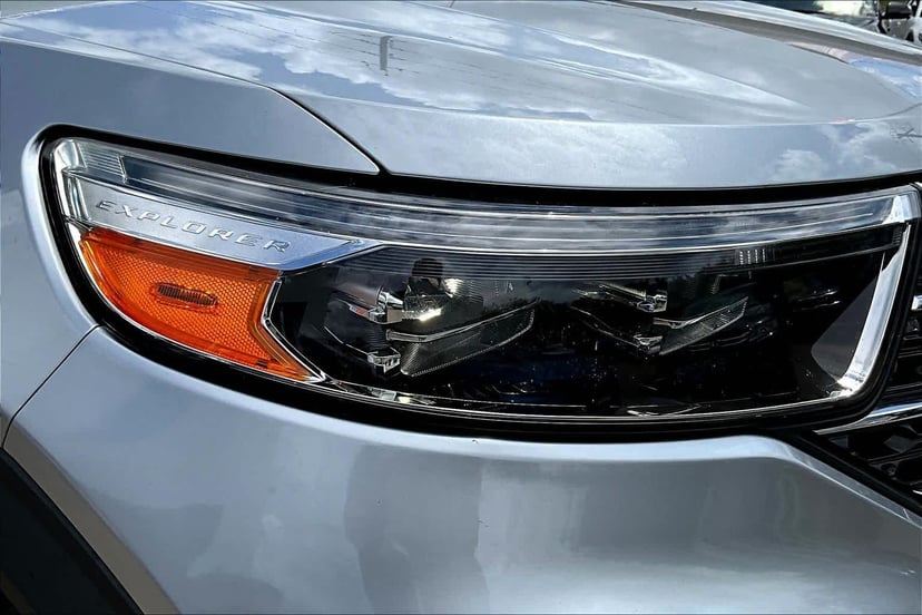 2022 Ford Explorer - Image 26