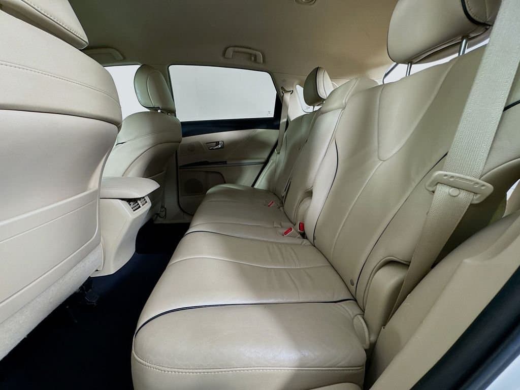 2009 TOYOTA Venza - Image 30