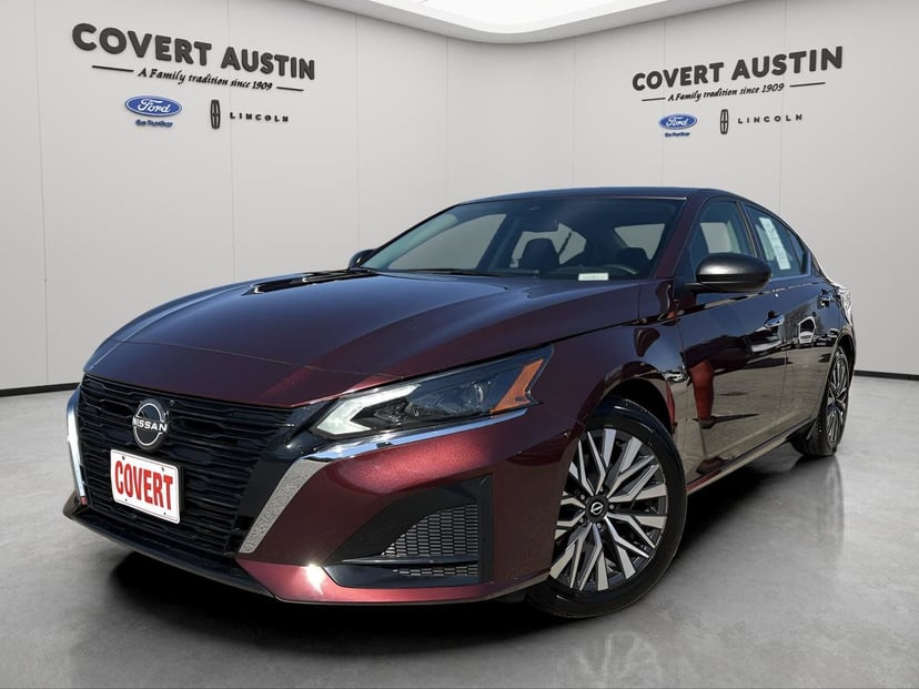 2024 Nissan Altima - Image 1