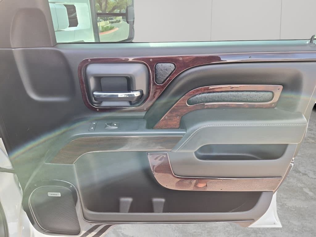 2016 Chevrolet Silverado 3500HD - Image 14