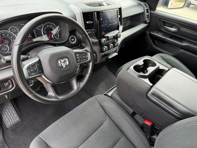 2025 Ram 1500 - Image 12