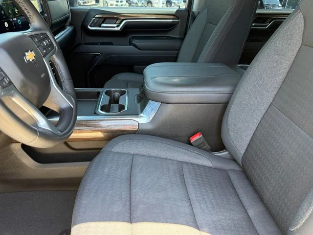 2024 Chevrolet Silverado 2500HD - Image 10