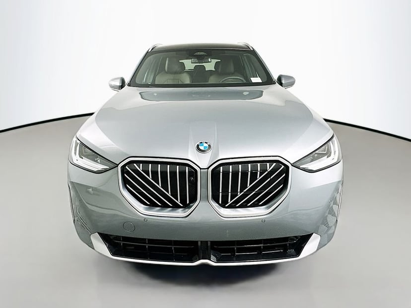 2025 BMW X3 - Image 2