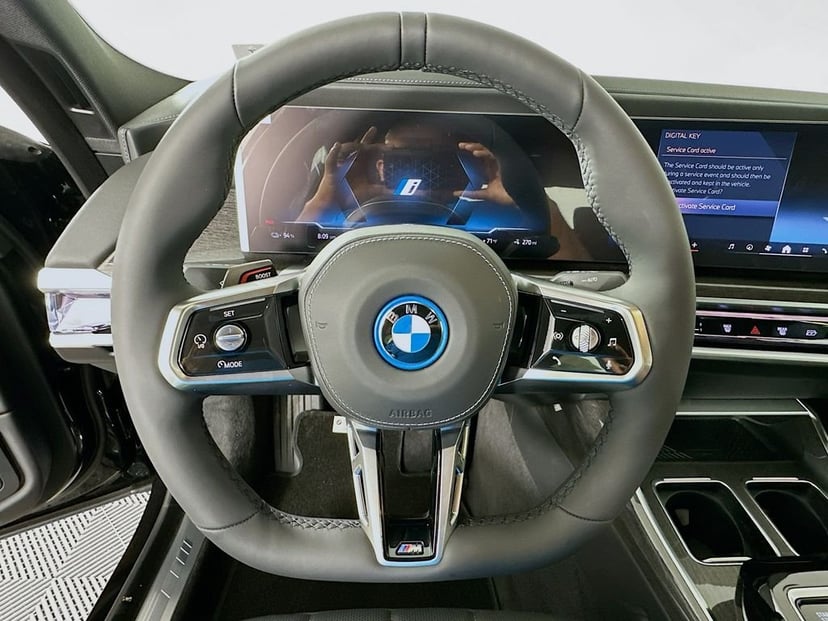 2026 BMW i7 - Image 10