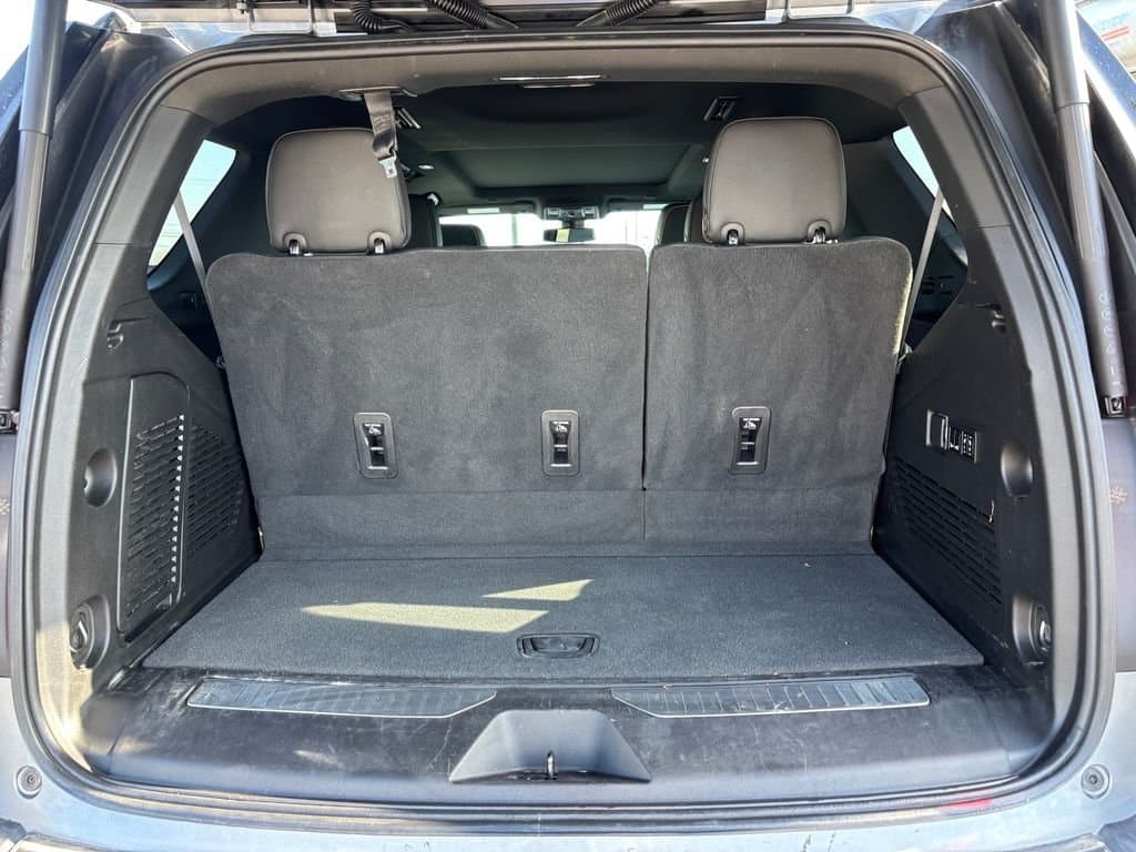 2022 GMC Yukon - Image 32