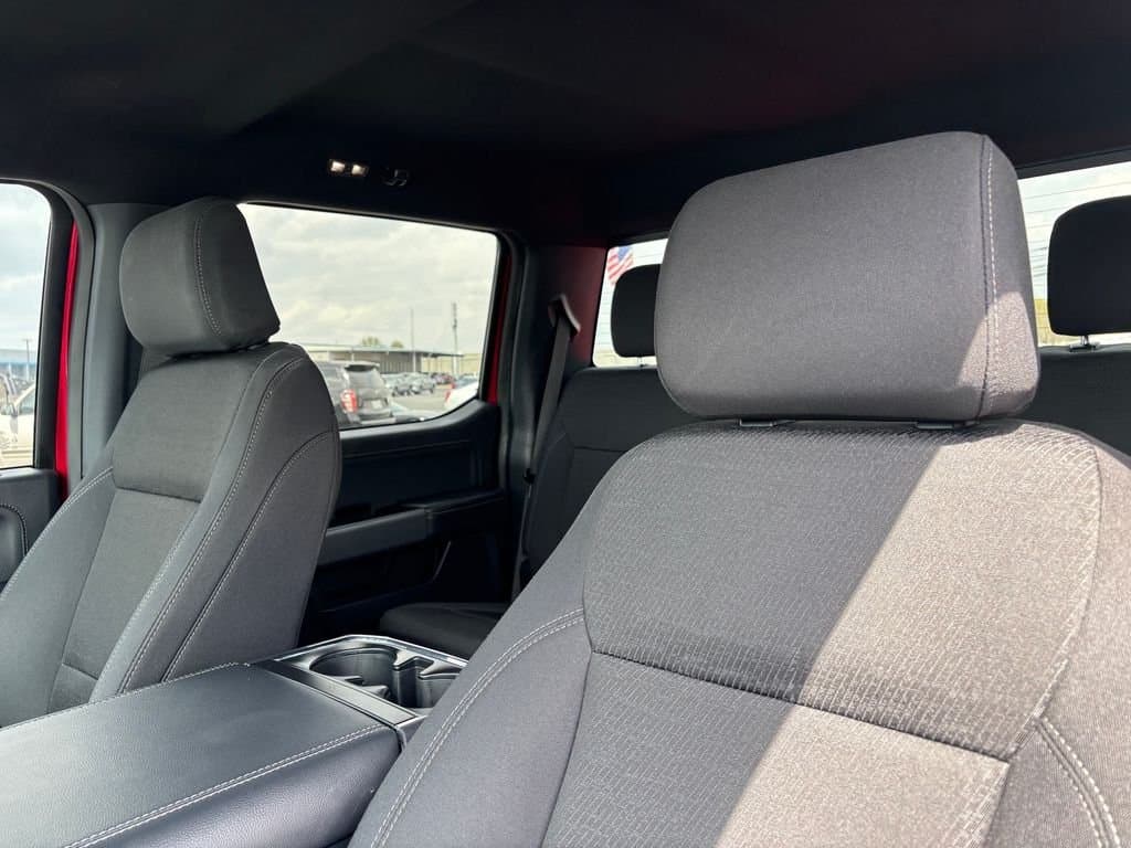 2025 Ford F-150 - Image 12