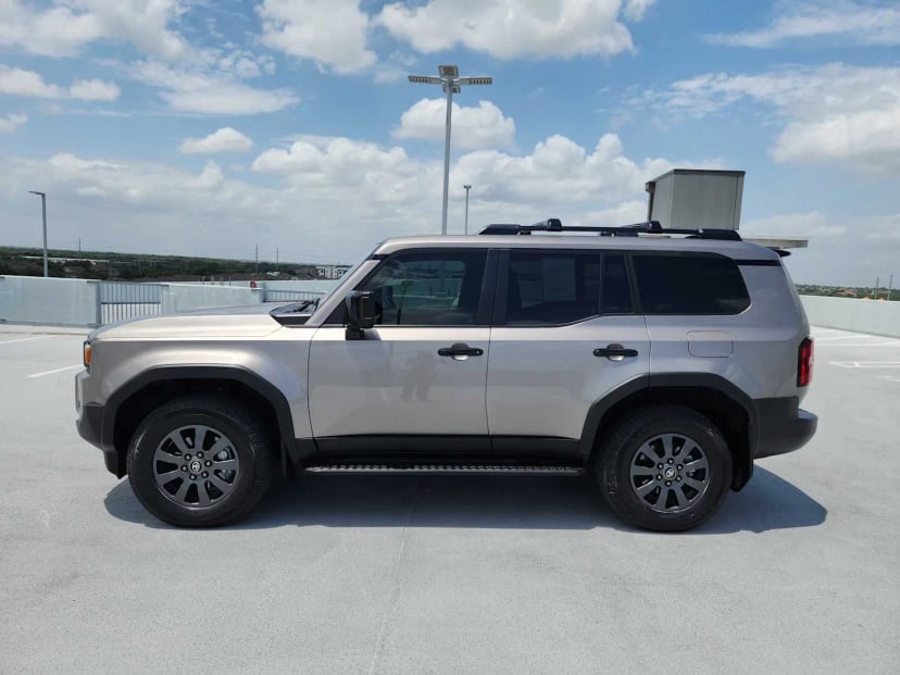 2024 Toyota Land Cruiser - Image 4