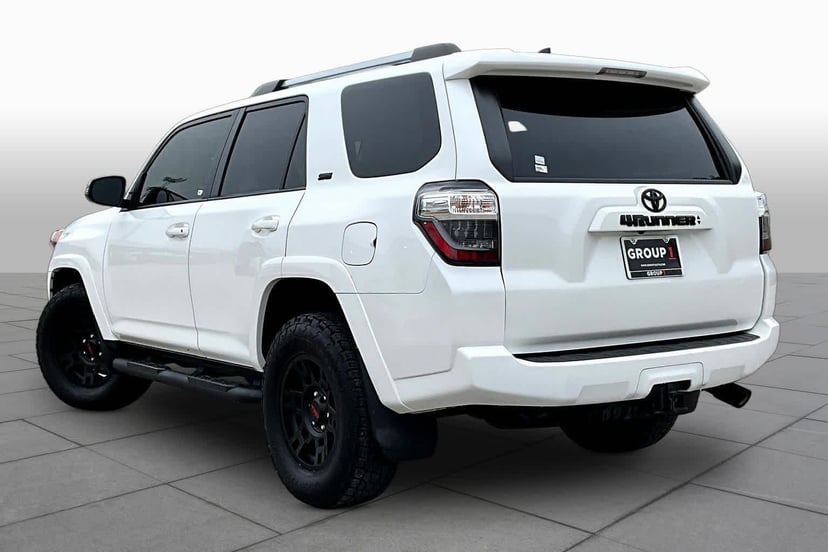2023 Toyota 4Runner - Image 12