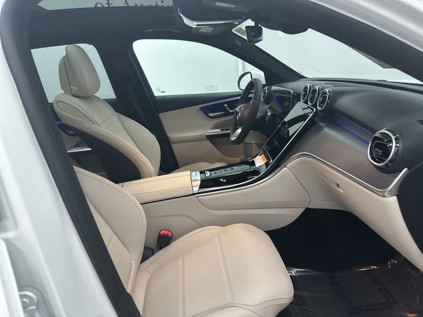 2026 Mercedes-Benz GLC - Image 27