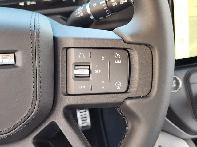 2026 Land Rover Defender 110 - Image 28