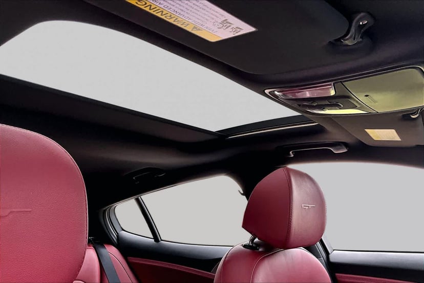 2019 Kia Stinger - Image 14