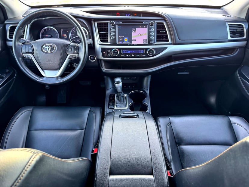 2019 Toyota Highlander - Image 23