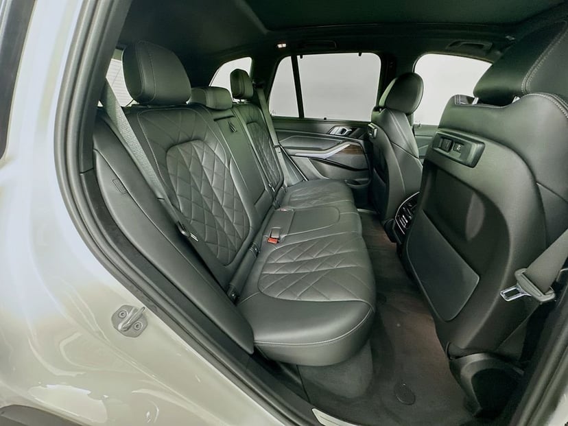 2023 BMW X5 - Image 28