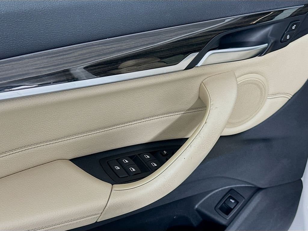 2017 BMW X1 - Image 17