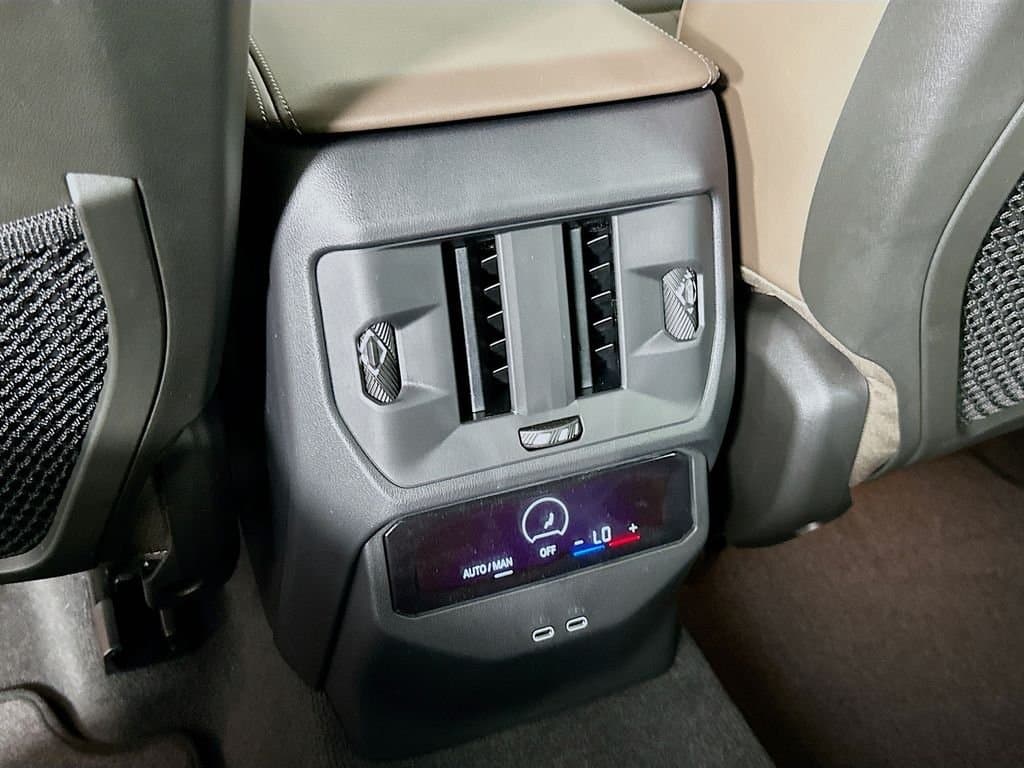 2025 BMW X3 - Image 18