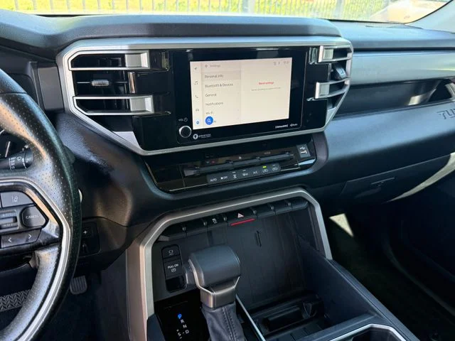 2022 Toyota Tundra - Image 14