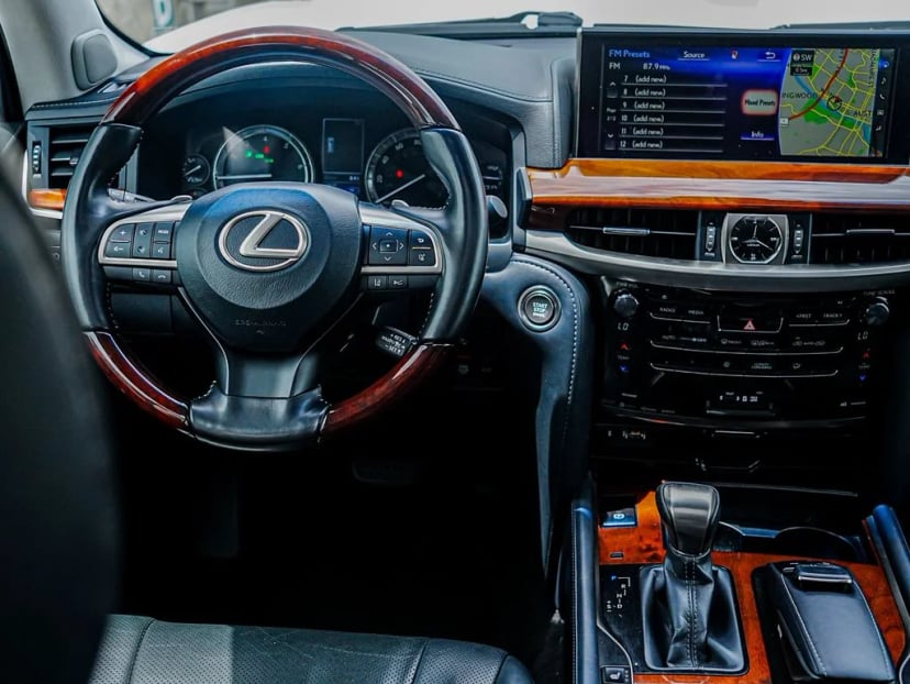 2021 Lexus LX - Image 30