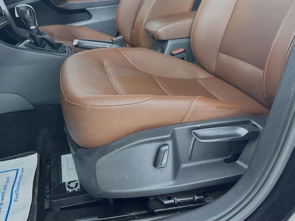 2017 VOLKSWAGEN Golf - Image 24