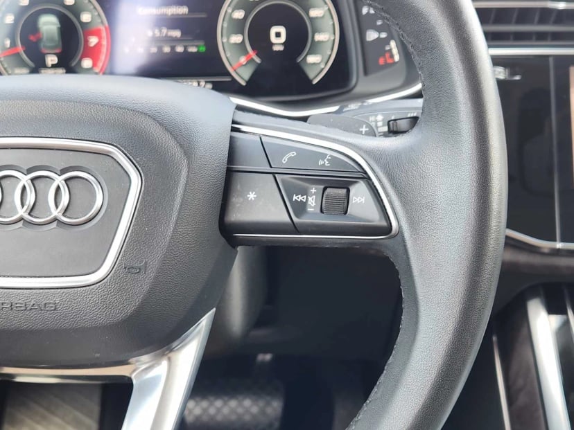2021 Audi Q8 - Image 27