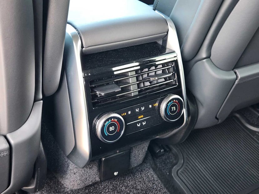 2026 LAND ROVER Range Rover - Image 30