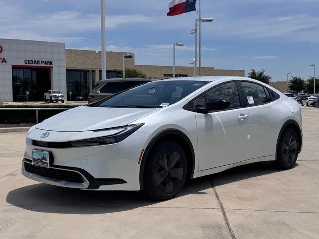 2026 Toyota Prius Plug-in Hybrid - Image 8