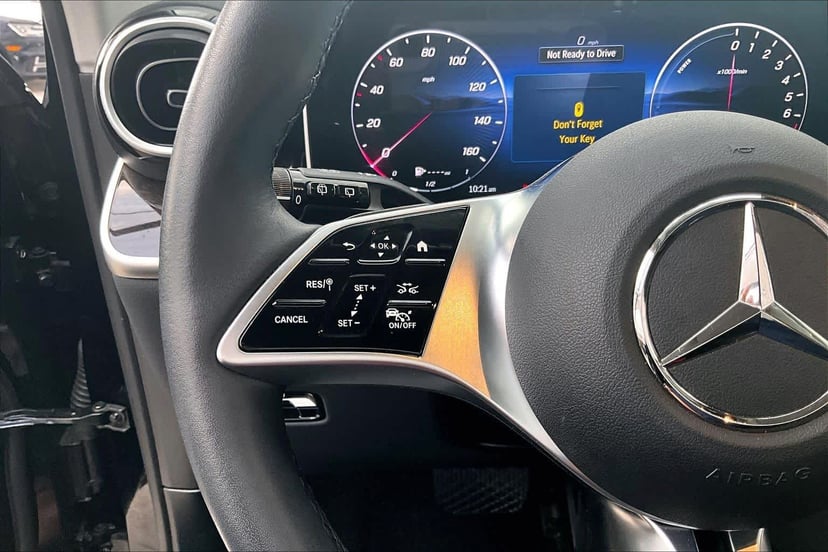 2025 Mercedes-Benz GLC 350e - Image 24
