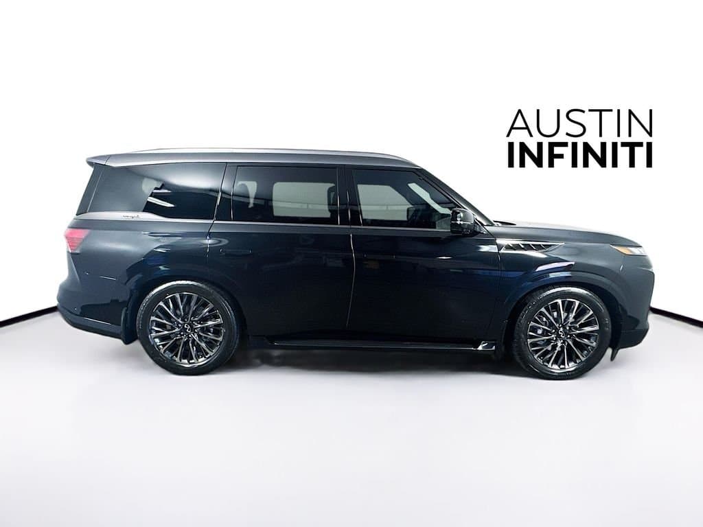 2026 INFINITI QX80 - Image 9