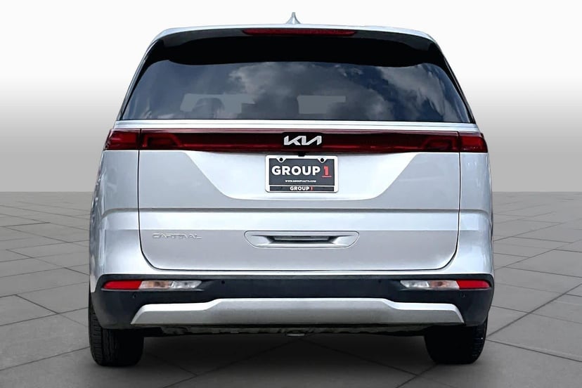 2023 Kia Carnival - Image 5