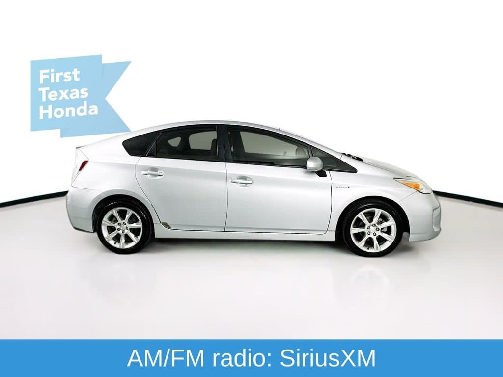 2014 TOYOTA Prius - Image 9