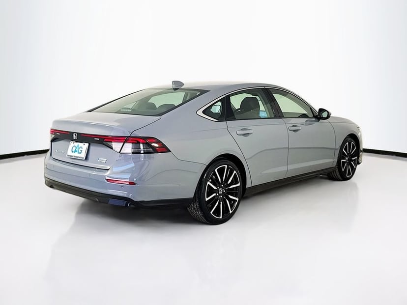 2023 Honda Accord Hybrid - Image 9