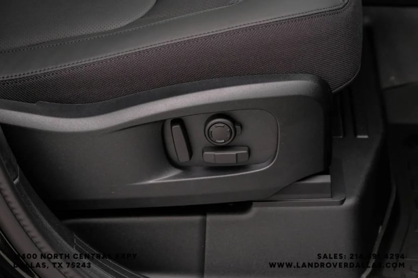 2026 Land Rover Defender 110 - Image 40