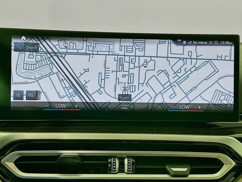2023 BMW 3 Series - Image 13