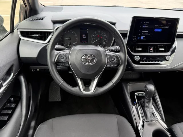 2025 Toyota Corolla Hatchback - Image 21
