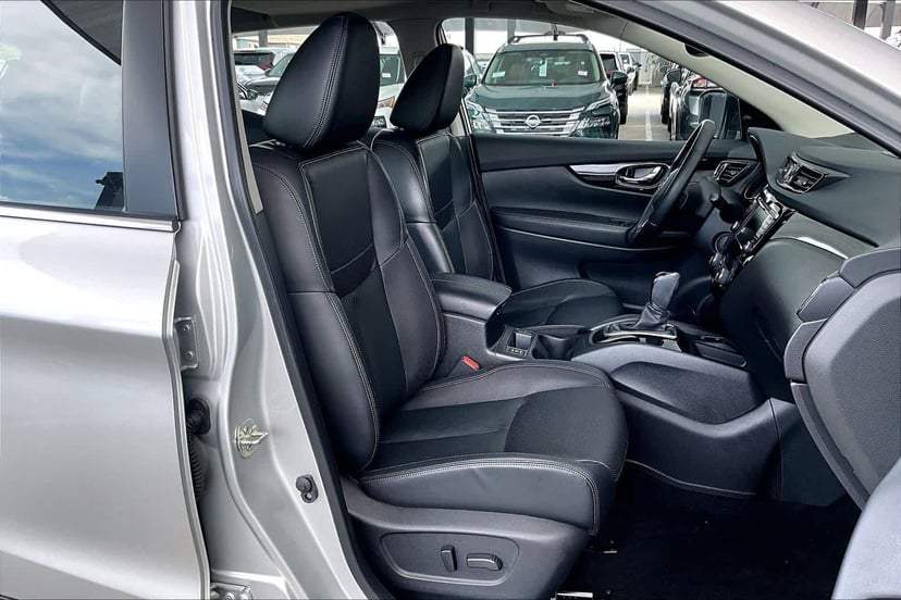 2022 Nissan Rogue Sport - Image 9