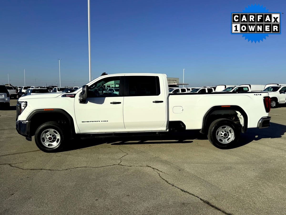 2024 GMC Sierra 2500HD - Image 10