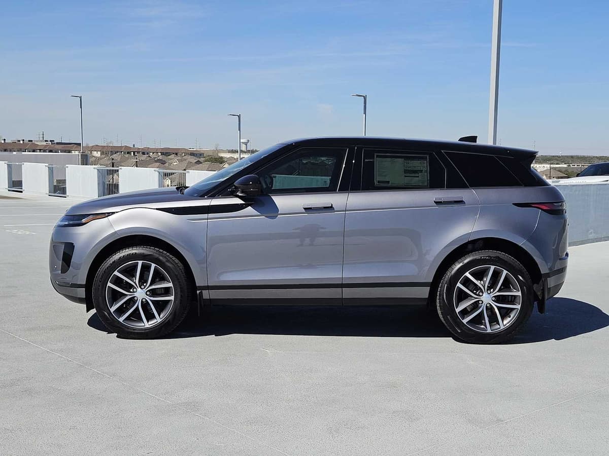 2026 LAND ROVER Range Rover Evoque - Image 4