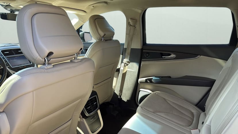 2020 Lincoln Nautilus - Image 29