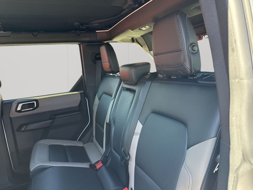 2024 Ford Bronco - Image 19