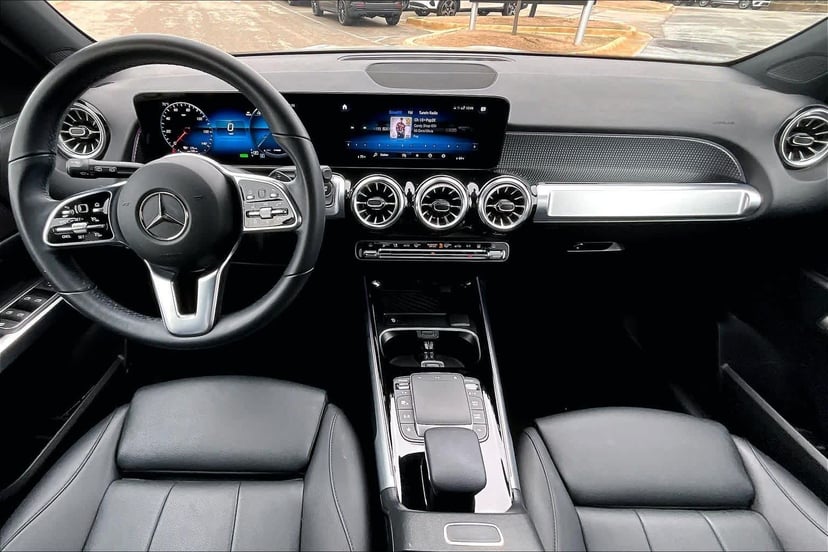 2023 Mercedes-Benz EQB 300 - Image 15