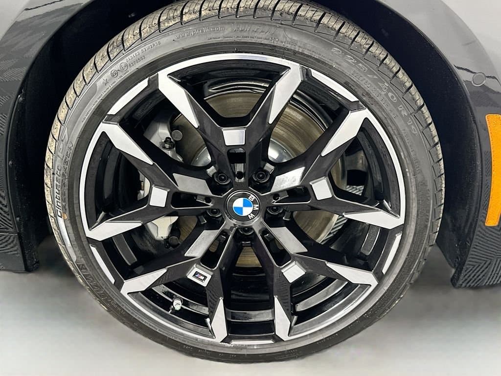 2026 BMW 3 Series - Image 23