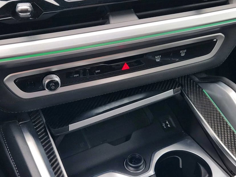 2023 BMW XM - Image 19