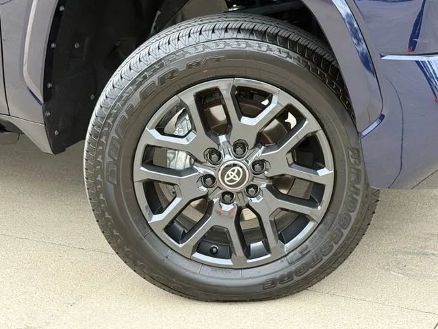 2023 Toyota Tundra - Image 2