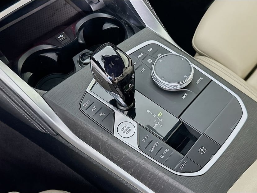 2023 BMW 4 Series - Image 17