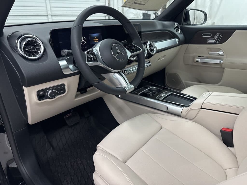 2026 MERCEDES-BENZ GLB - Image 13