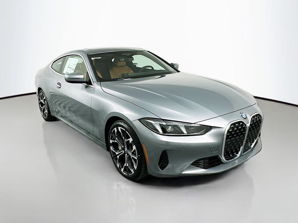 2025 BMW 4 Series - Image 3