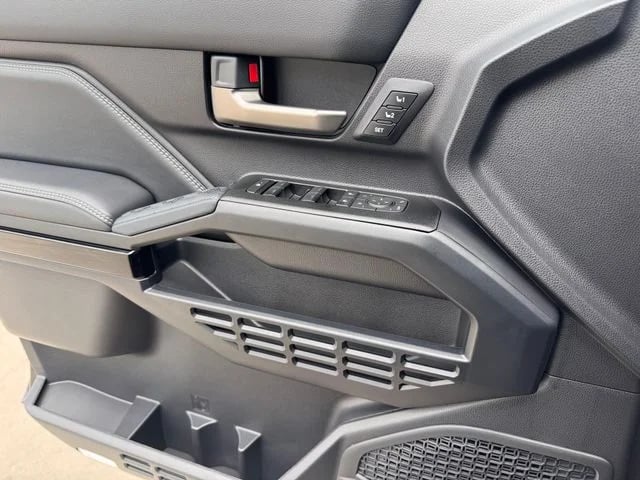 2026 Toyota 4Runner - Image 17