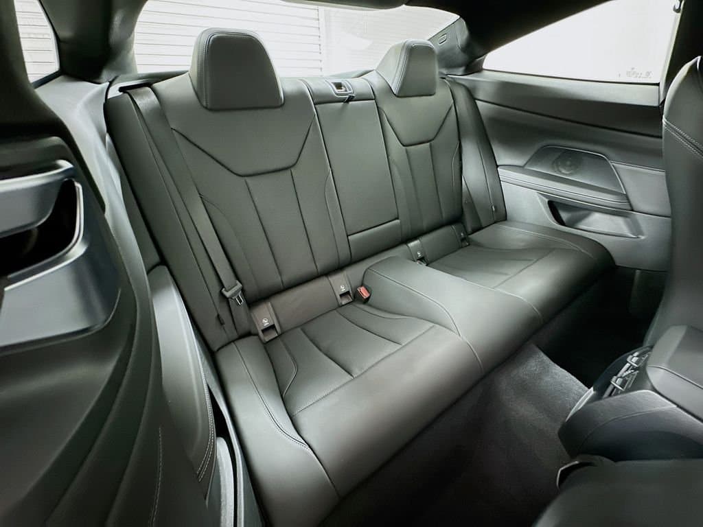 2025 BMW 4 Series - Image 28
