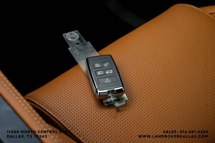 2026 Jaguar F-PACE - Image 56