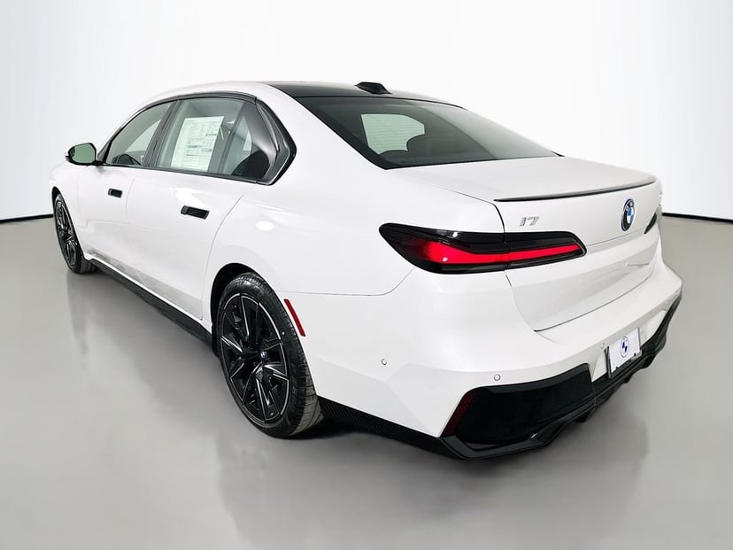 2026 BMW i7 - Image 7