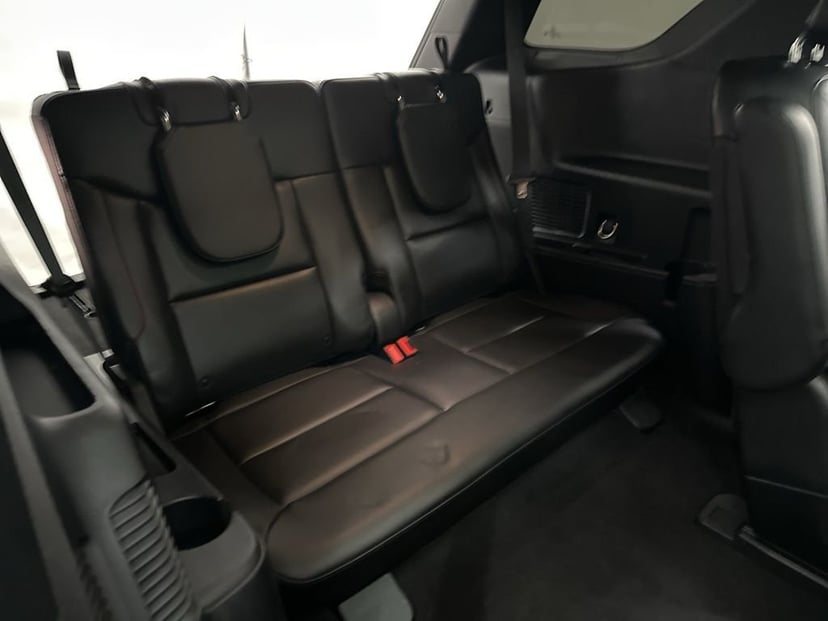 2022 Ford Explorer - Image 25